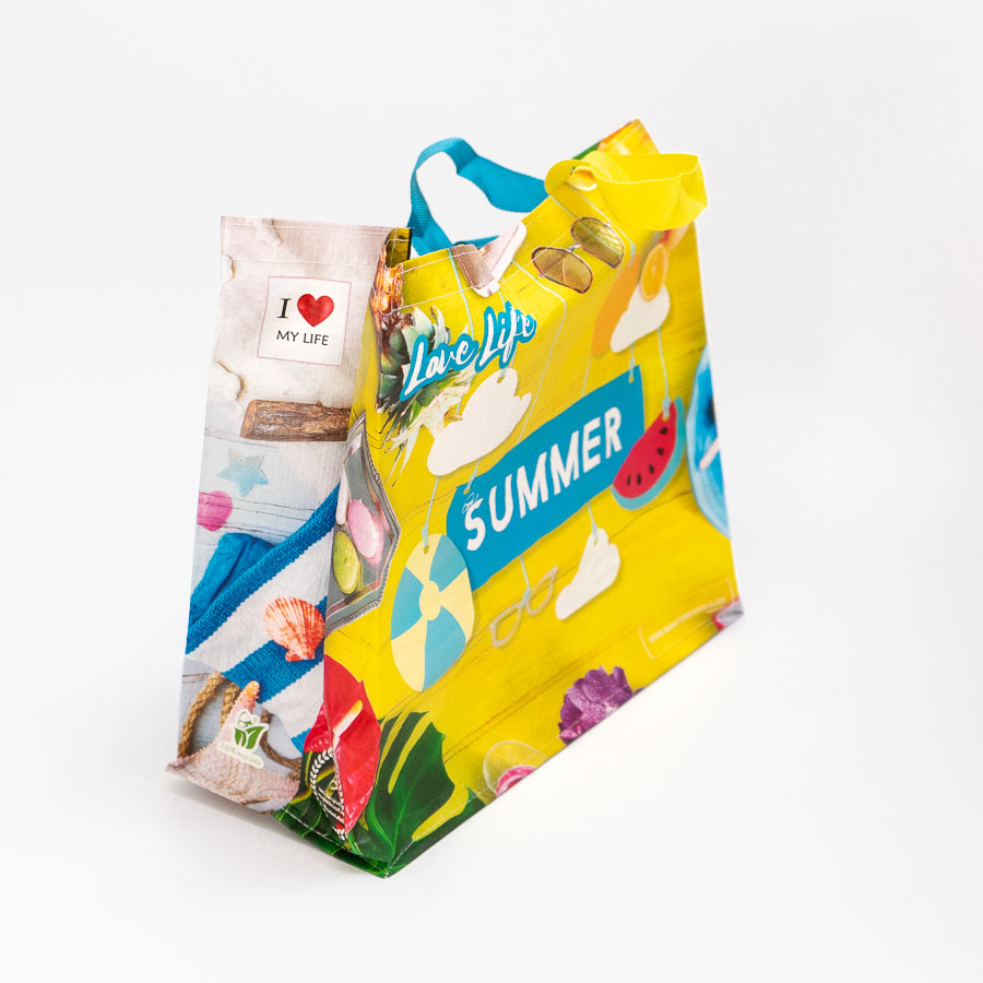 Barátunkaföld - Óriás nyári ökotáska 2025 Barátunkaföld - Óriás nyári ökotáska 2025