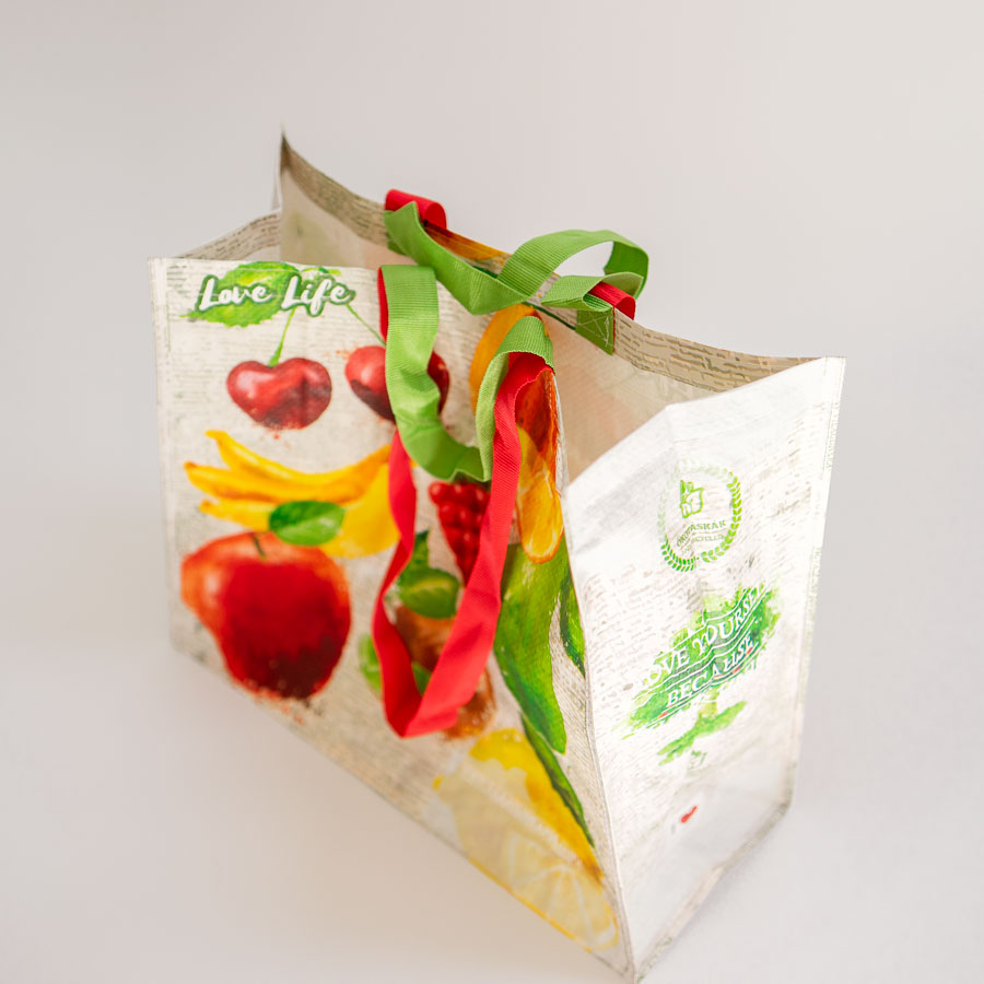 Barátunkaföld - Óriás Gyümölcsös ökotáska – 2026 Barátunkaföld - Óriás Gyümölcsös ökotáska – 2026